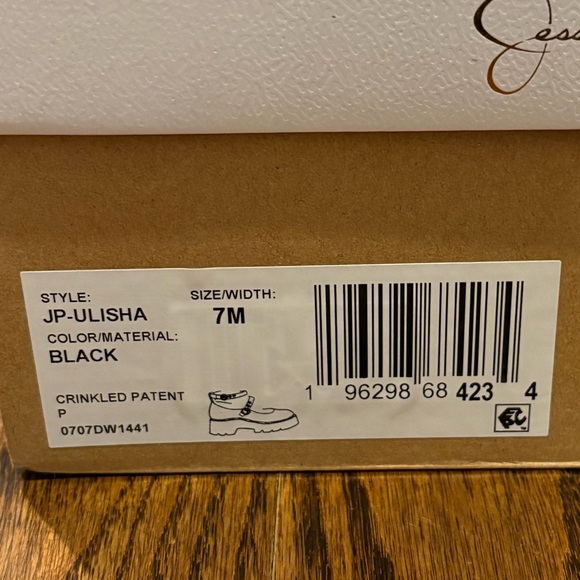 Jessica Simpson Black Patent Leather Ulisha Platform Mary Janes - Picture 4 of 15